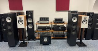 Nově máme v poslechovém studiu v Plzni reprosoustavy Bowers & Wilkins. První rozehráváme 606 S3 v cenovce 21.990,- za pár....